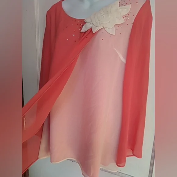 Elegant Coral and Pink Women's Blouse - Picture 8 of 9